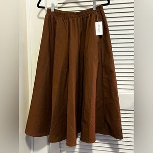 NWT midi brown skirt. 55% linen 45% cotton.